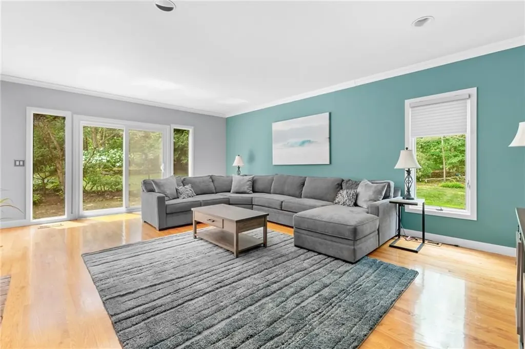 20 Beechwood Drive Cranston RI 02921