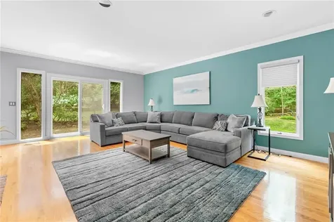 20 Beechwood Drive Cranston RI 02921