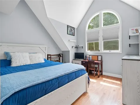 20 Beechwood Drive Cranston RI 02921