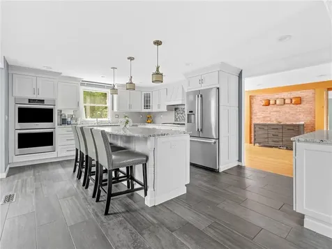 20 Beechwood Drive Cranston RI 02921