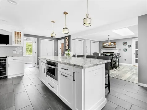 20 Beechwood Drive Cranston RI 02921