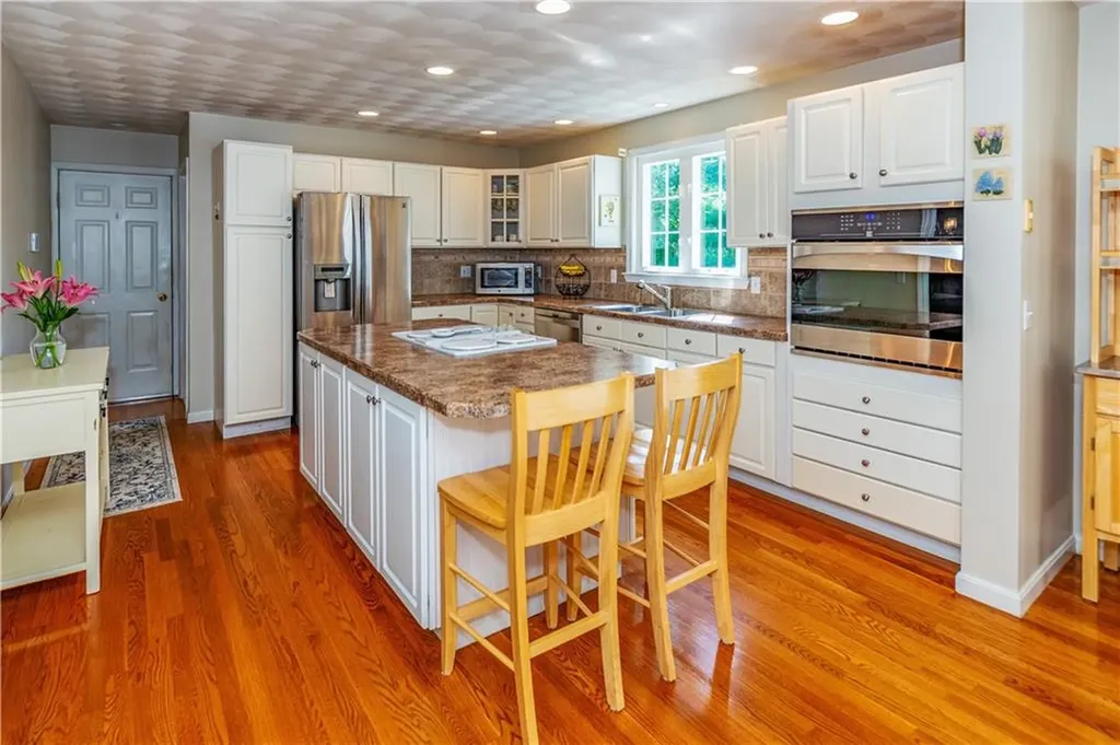 33 Oak Hill Drive Johnston RI 02919