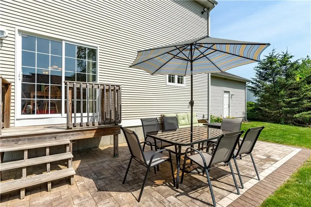 33 Oak Hill Drive Johnston RI 02919