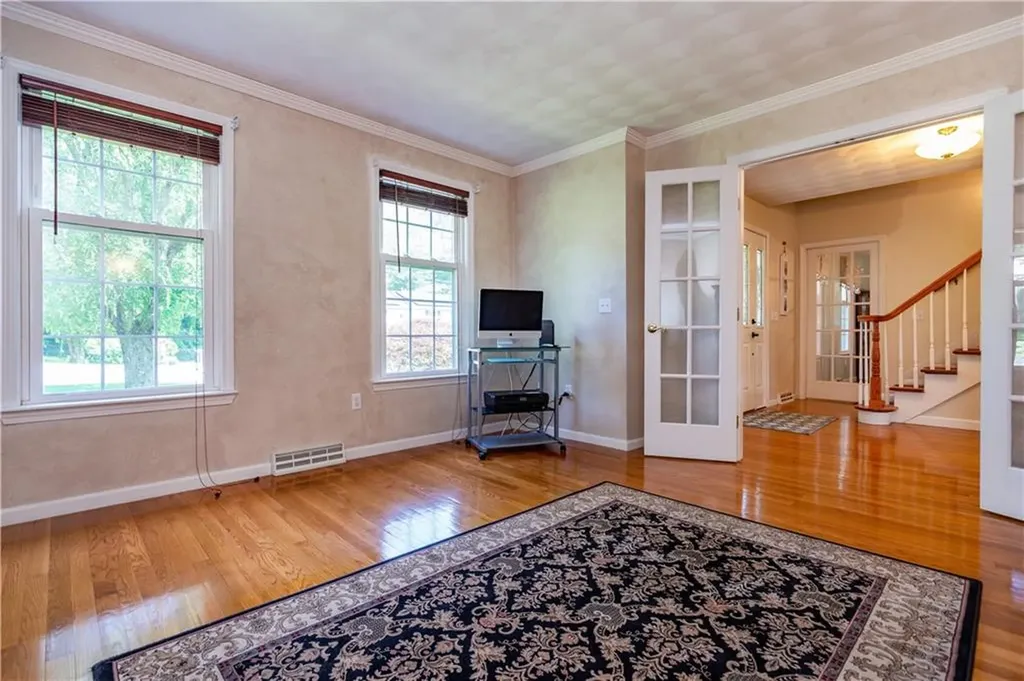 33 Oak Hill Drive Johnston RI 02919