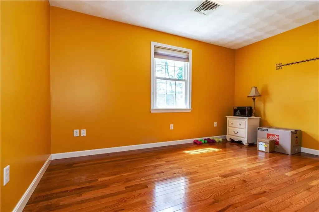 33 Oak Hill Drive Johnston RI 02919
