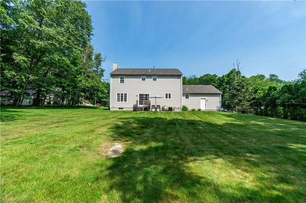 33 Oak Hill Drive Johnston RI 02919