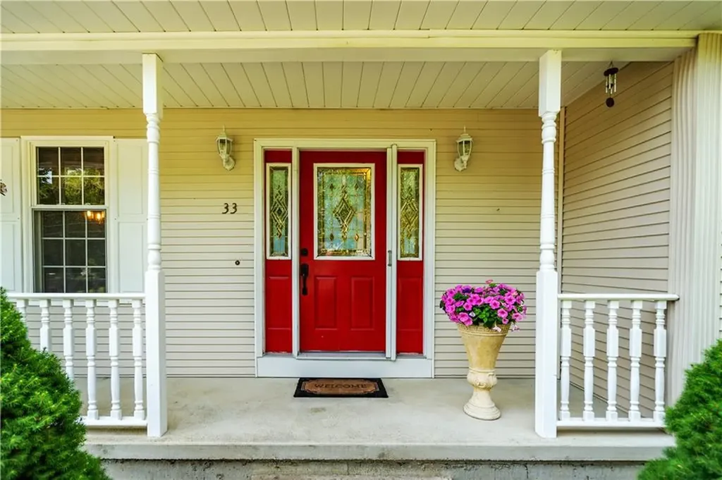 33 Oak Hill Drive Johnston RI 02919