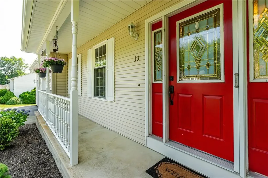 33 Oak Hill Drive Johnston RI 02919