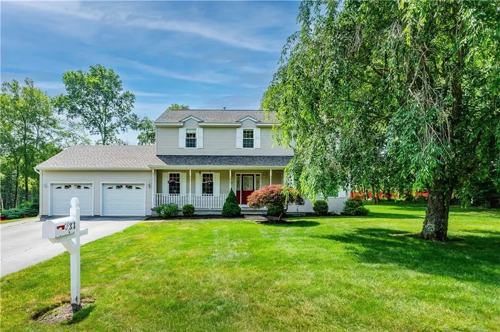 33 Oak Hill Drive Johnston RI 02919