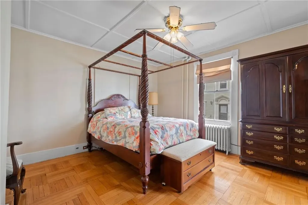 216 Spring Street Newport RI 02840