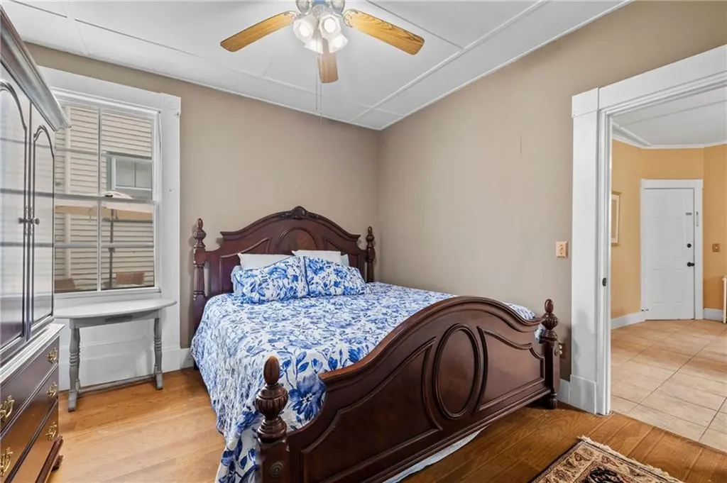 216 Spring Street Newport RI 02840