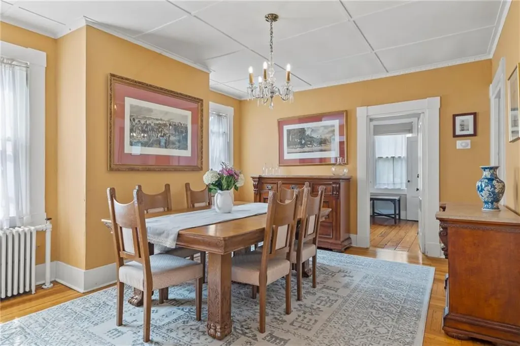 216 Spring Street Newport RI 02840