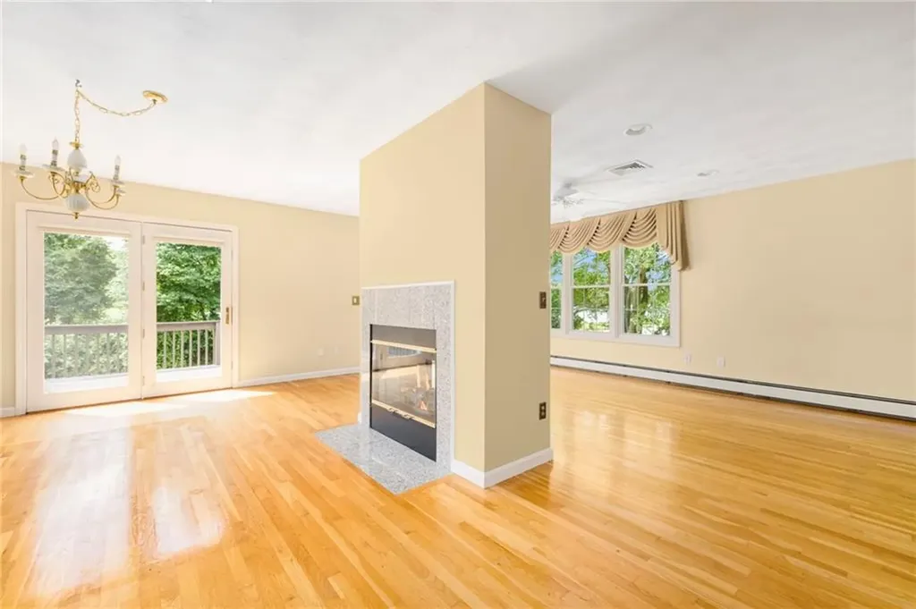 133 Bridgetown Road Narragansett RI 02882