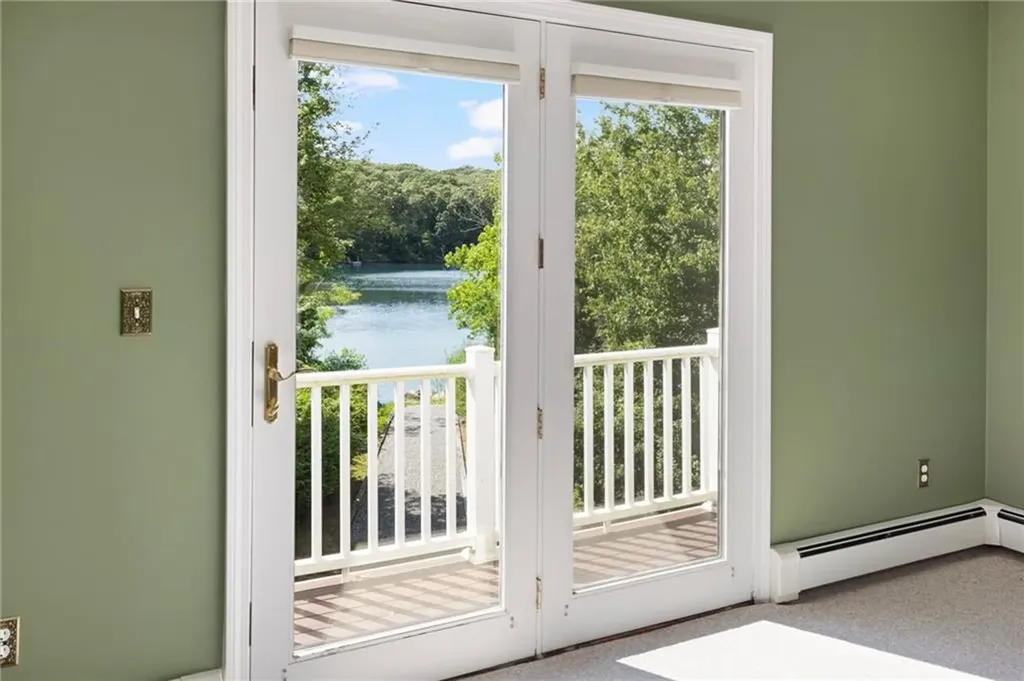 133 Bridgetown Road Narragansett RI 02882
