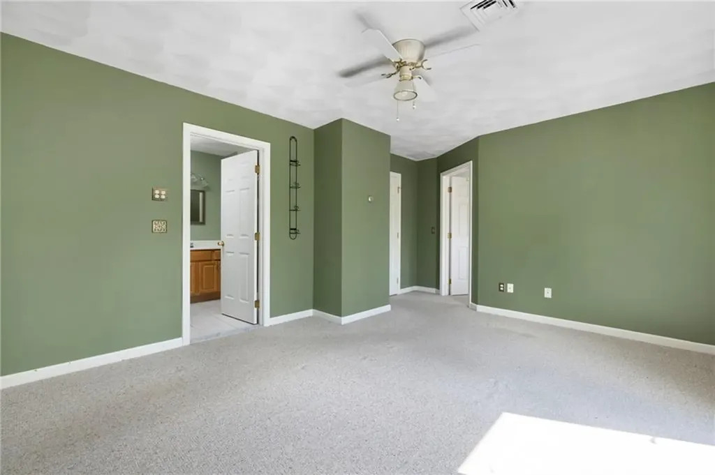133 Bridgetown Road Narragansett RI 02882