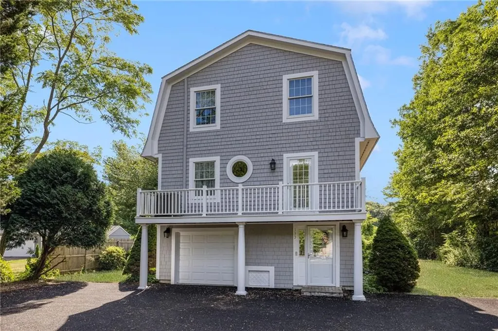 133 Bridgetown Road Narragansett RI 02882