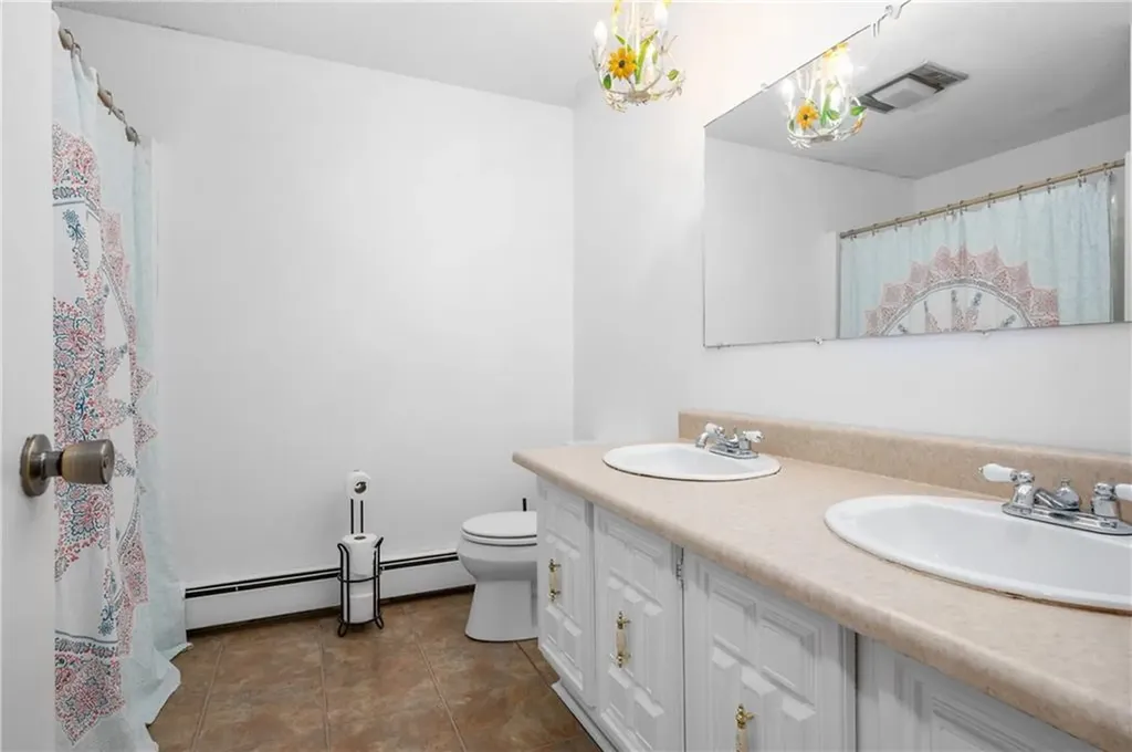 8 Westgate Road Cumberland RI 02864