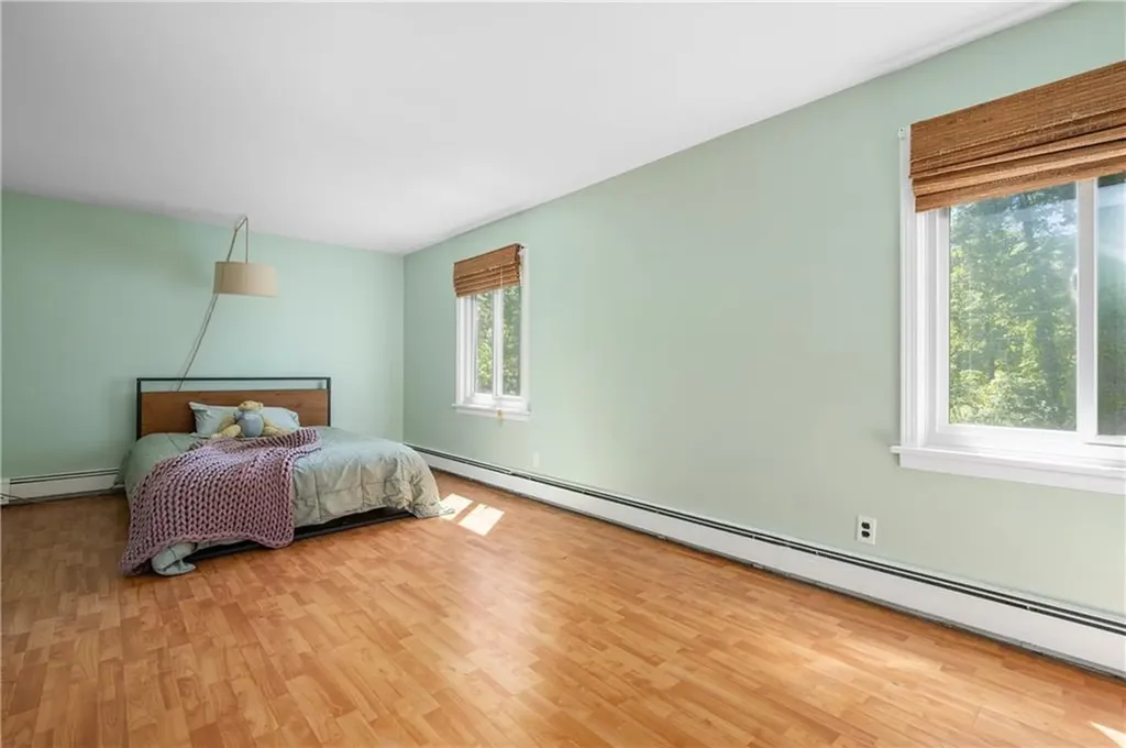 8 Westgate Road Cumberland RI 02864