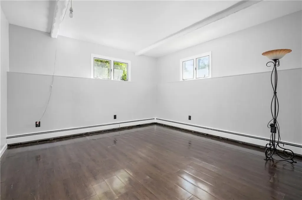 8 Westgate Road Cumberland RI 02864