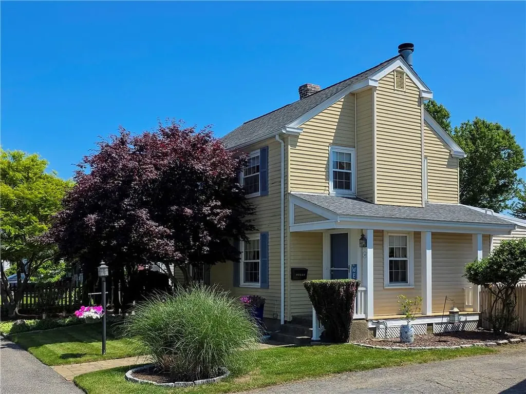 369 Vine Street Pawtucket RI 02861