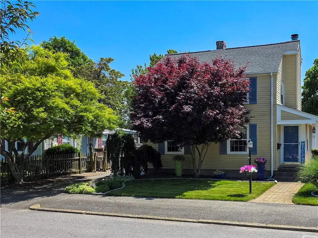 369 Vine Street Pawtucket RI 02861