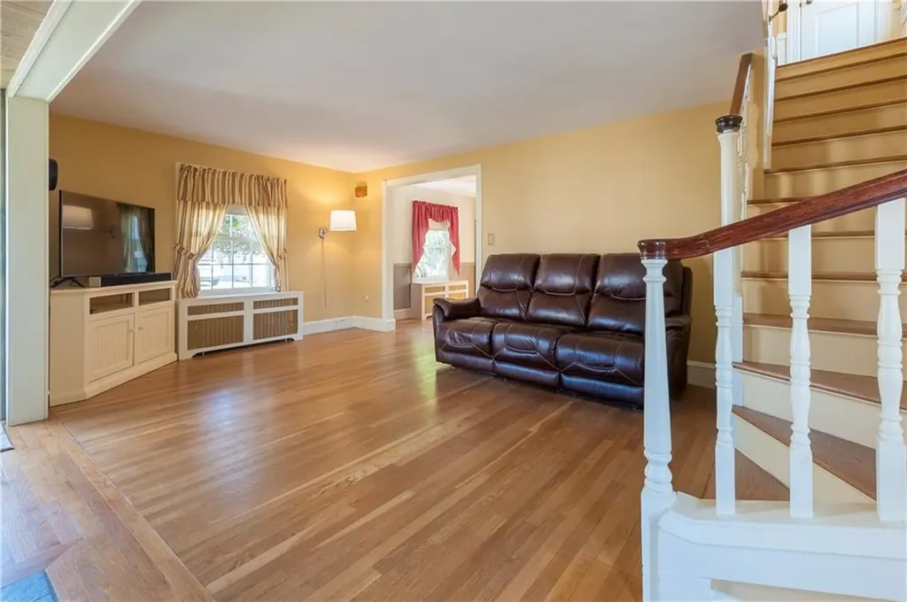 369 Vine Street Pawtucket RI 02861