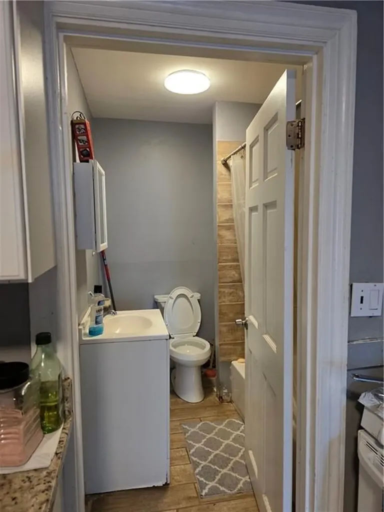 1612 1614 Lonsdale Avenue Lincoln RI 02865