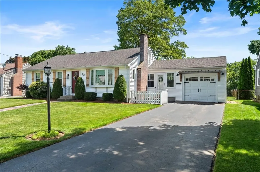 23 Revere Street Pawtucket RI 02861