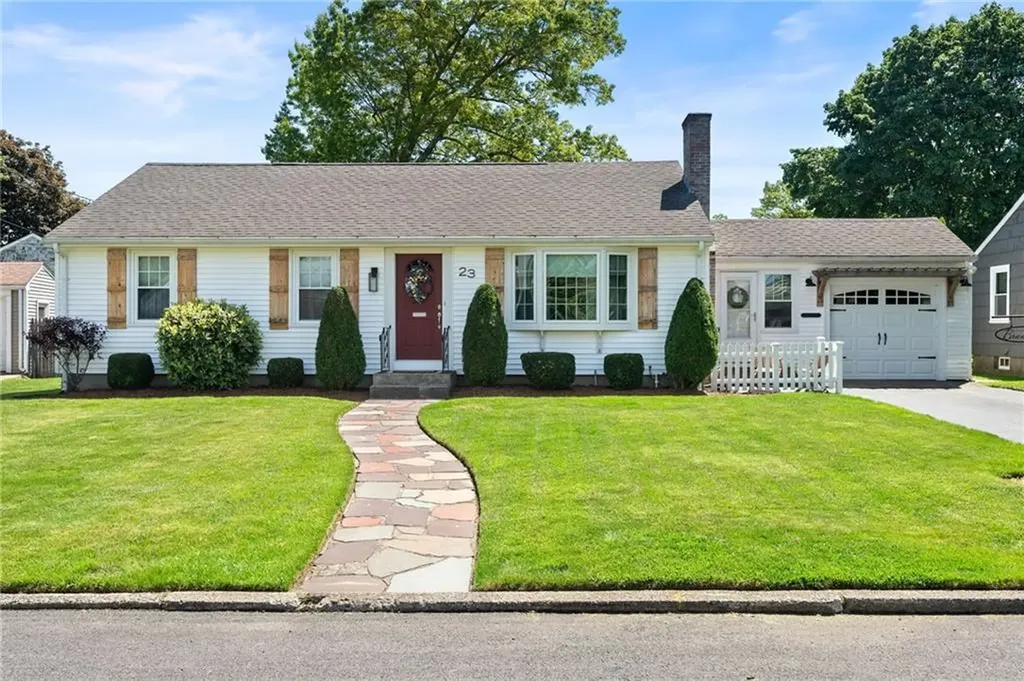 23 Revere Street Pawtucket RI 02861