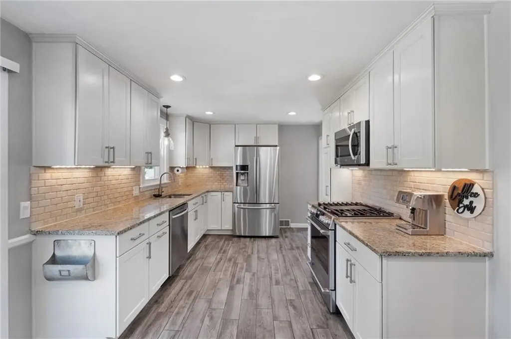 23 Revere Street Pawtucket RI 02861