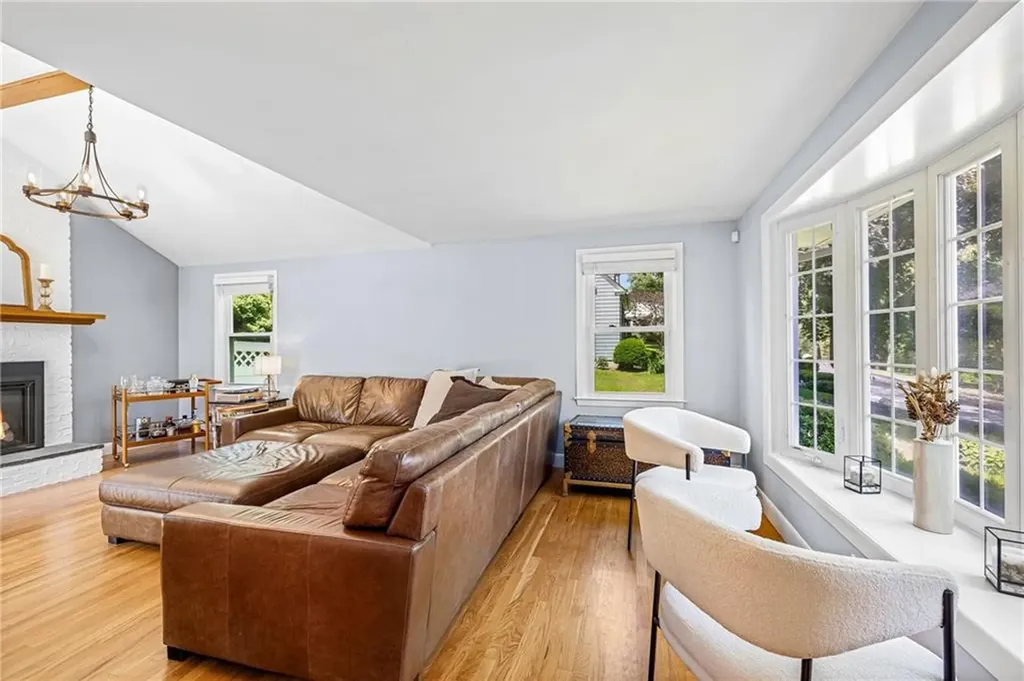 64 Dean Street Cranston RI 02920