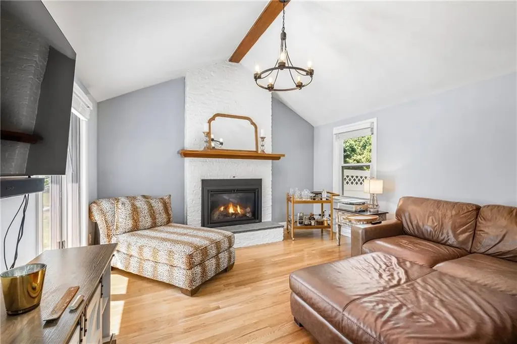 64 Dean Street Cranston RI 02920