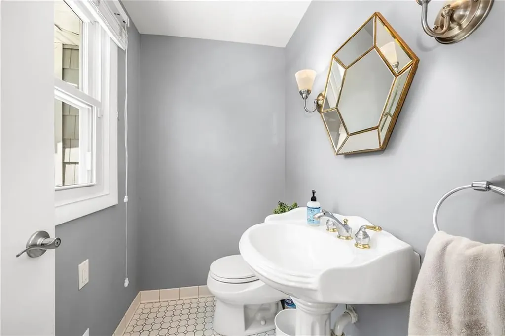 64 Dean Street Cranston RI 02920