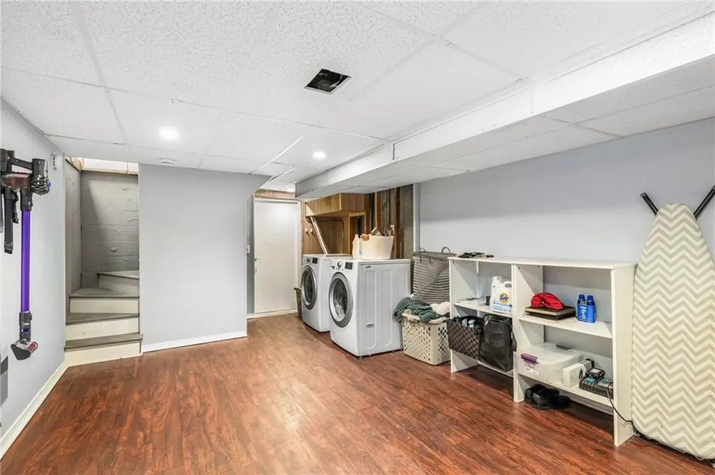 64 Dean Street Cranston RI 02920