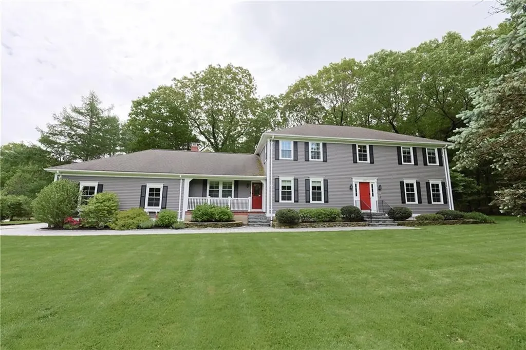 215 Adirondack Drive East Greenwich RI 02818