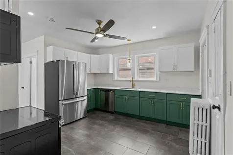 6 Columbia Avenue Lincoln RI 02865