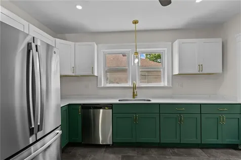 6 Columbia Avenue Lincoln RI 02865