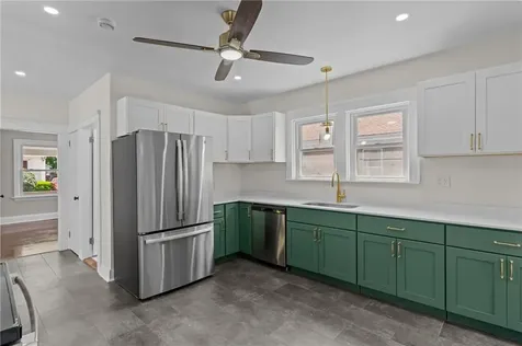 6 Columbia Avenue Lincoln RI 02865