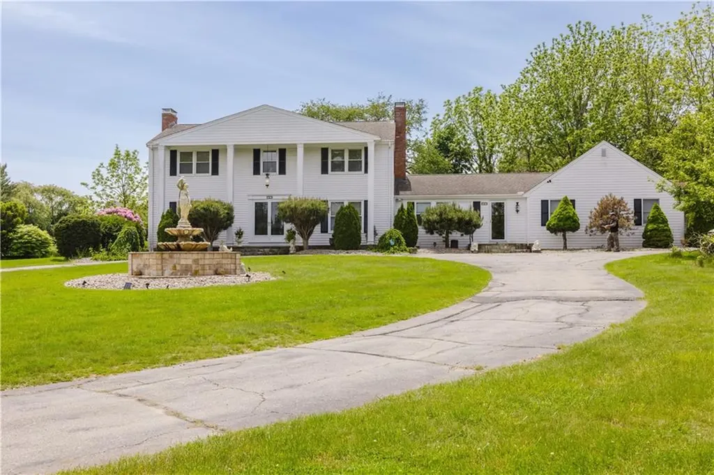 129 Lawrence Drive Portsmouth RI 02871