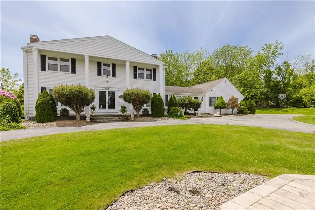 129 Lawrence Drive Portsmouth RI 02871