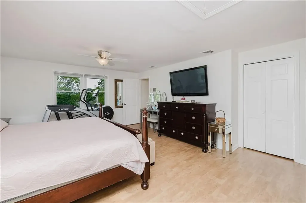 129 Lawrence Drive Portsmouth RI 02871