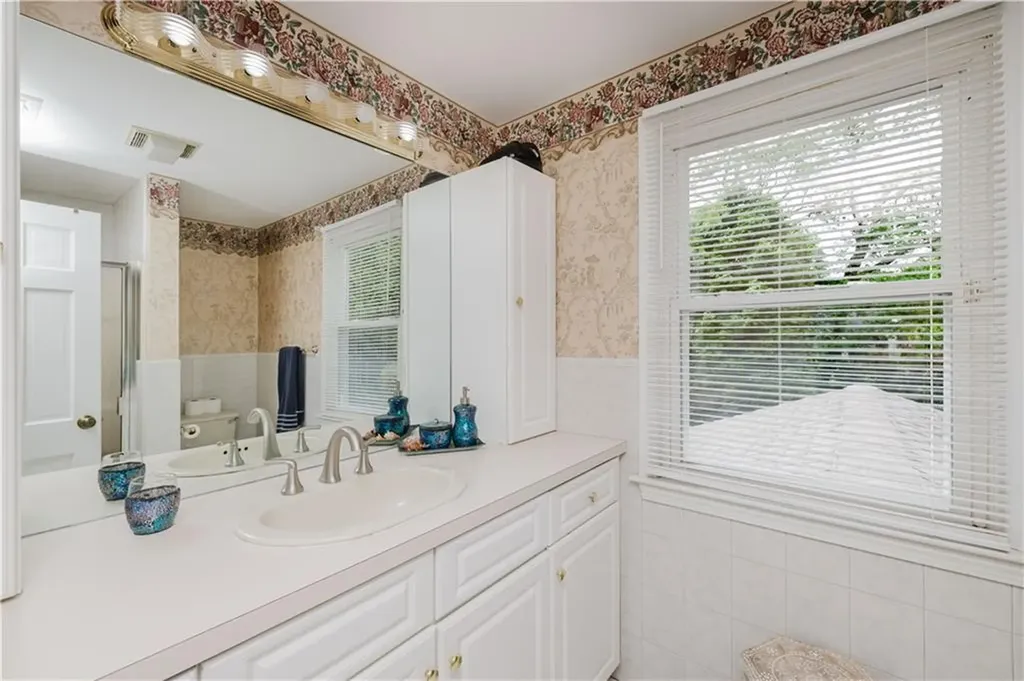 129 Lawrence Drive Portsmouth RI 02871