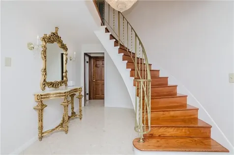 129 Lawrence Drive Portsmouth RI 02871