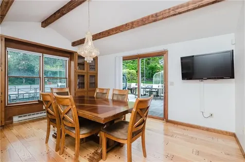 129 Lawrence Drive Portsmouth RI 02871