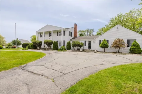 129 Lawrence Drive Portsmouth RI 02871