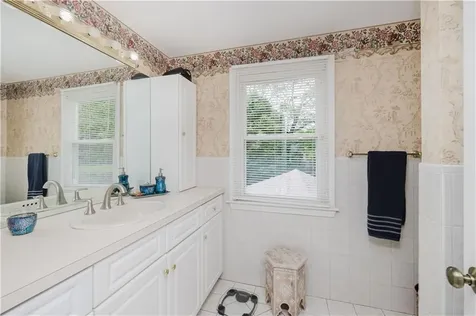 129 Lawrence Drive Portsmouth RI 02871