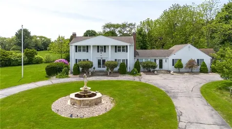 129 Lawrence Drive Portsmouth RI 02871