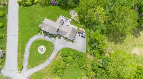 129 Lawrence Drive Portsmouth RI 02871