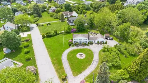 129 Lawrence Drive Portsmouth RI 02871