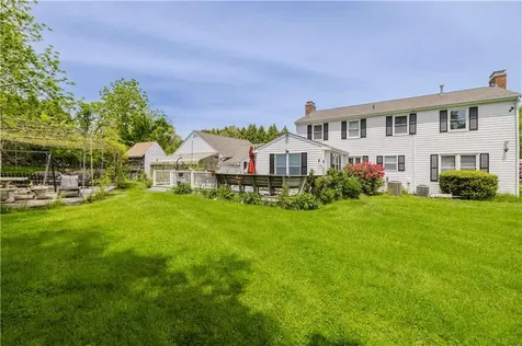 129 Lawrence Drive Portsmouth RI 02871